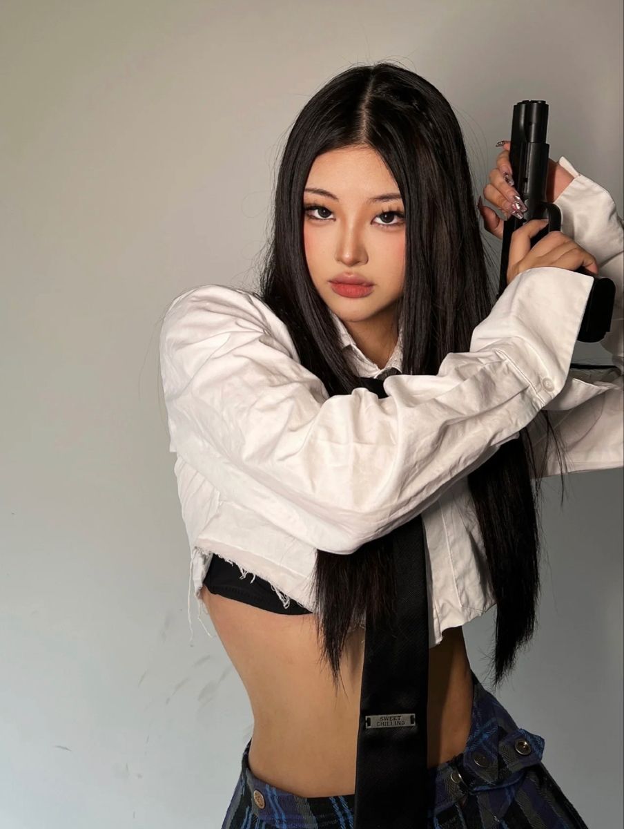 A cozy shot with Sassy girls — straight from Zhengzhou