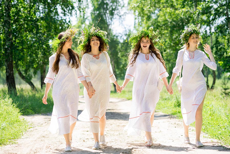 A cozy shot with Slavic girls — straight from Zhengzhou