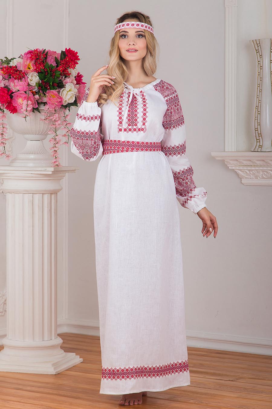 A playful frame from Women in Slavic costumes — online in Zhengzhou